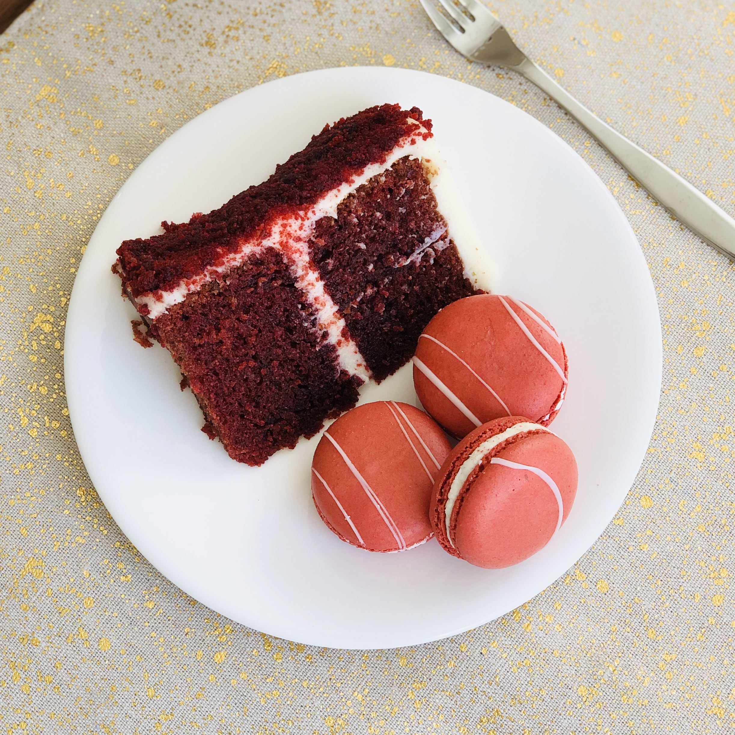 Red Velvet Macaron Red Velvet Macaron